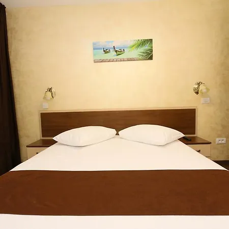 Apartment Turquoise By The Sea 3 *