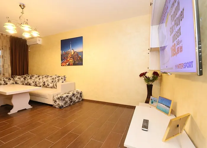 Erika - By The アパート コンスタンツァ